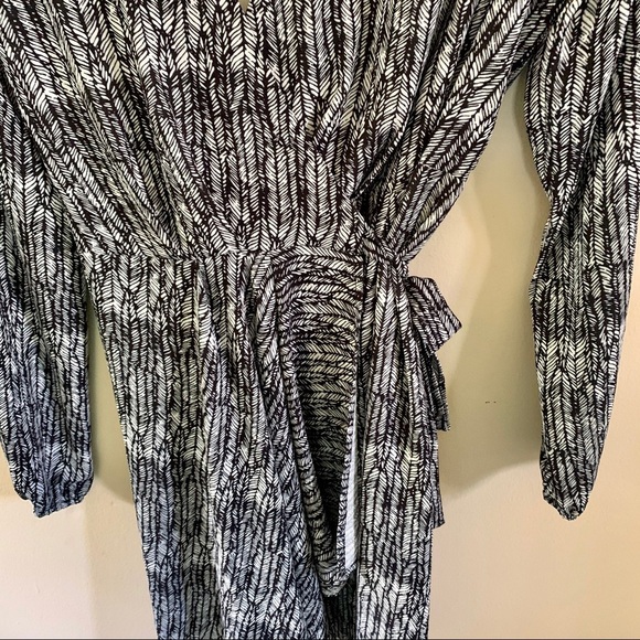 Ava & Aiden Black and White Wrap Dress - Picture 2 of 6